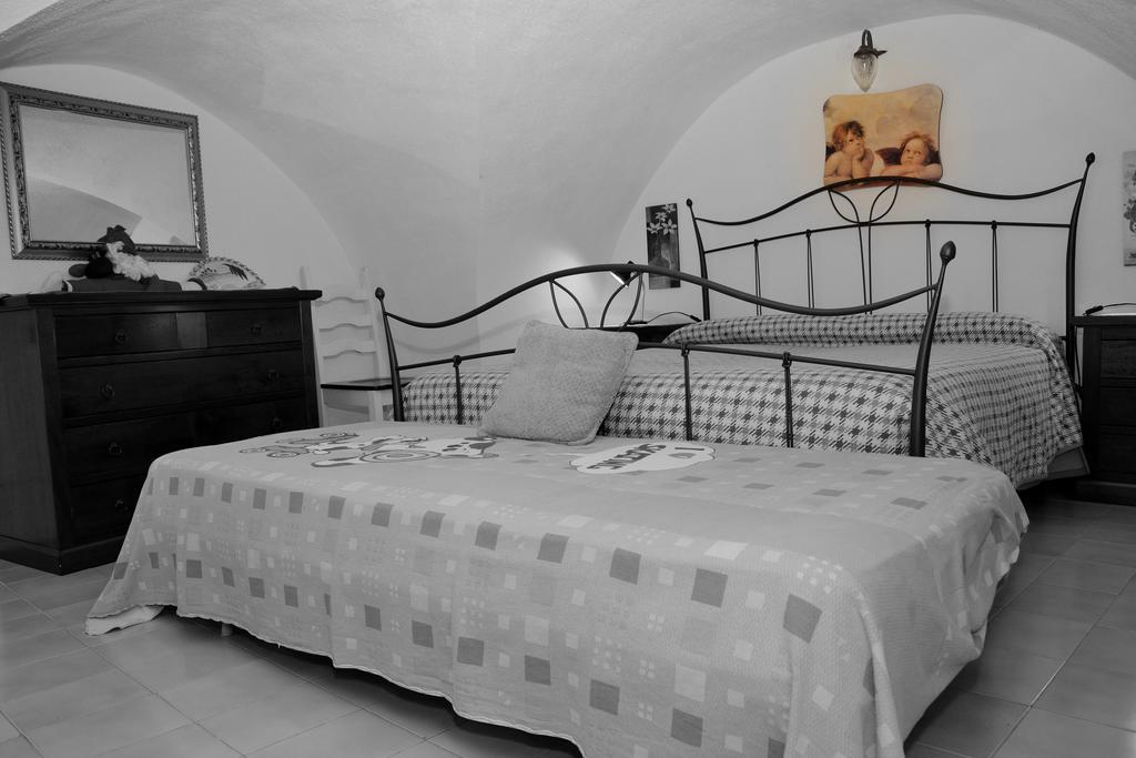 Appartamento Annamaria Ostuni Szoba fotó